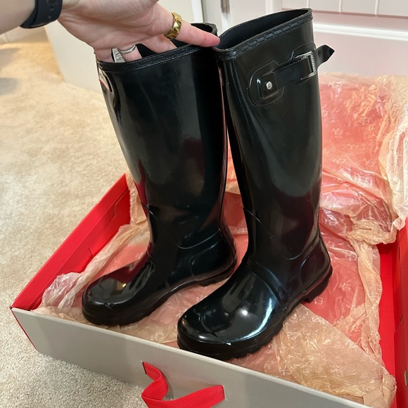 Hunter Original Tall Gloss Rain Boots - Picture 2 of 7
